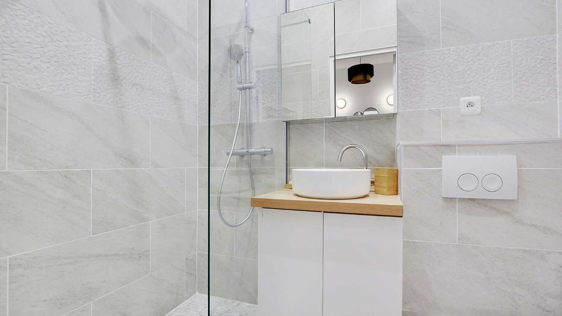 Daire Chic Parisian Retreat - Alexandre Dumas 2c *